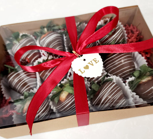 Valentine's Day: Dozen Chocolate Covered Strawberries Box